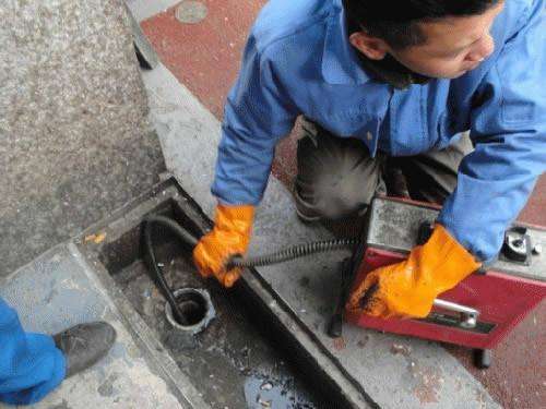 承留镇疏通下水道